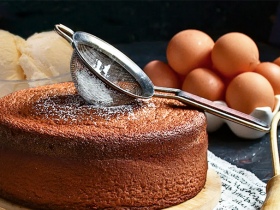 Biscuit cake with chocolate